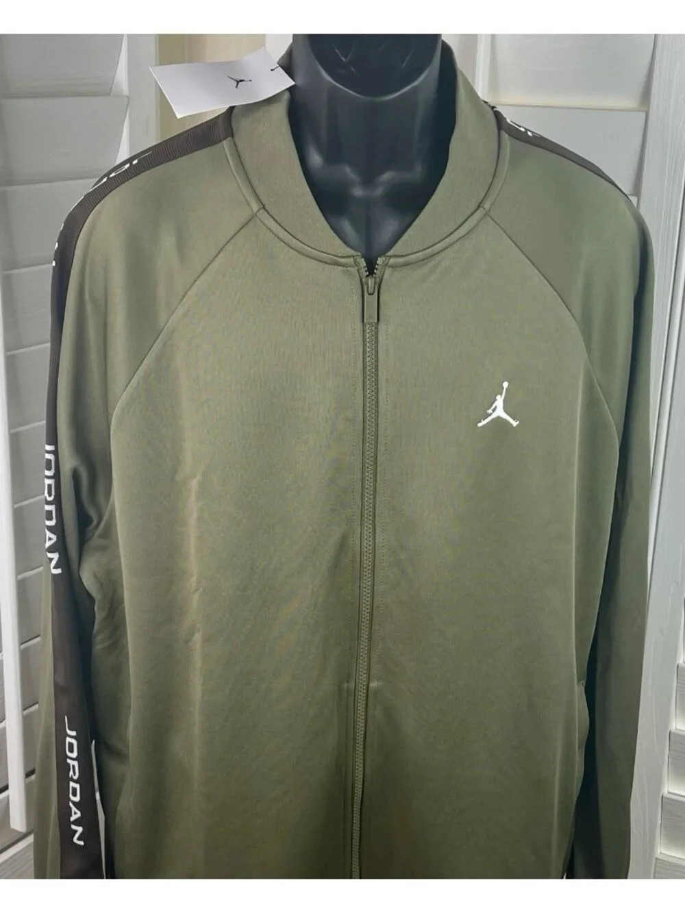 Nike Air Jordan Essentials Jordan Olive Tracksuit Jacket - HF9339-222 - Men’s XL